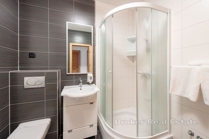 Image No.8-31 Bed Villa for sale