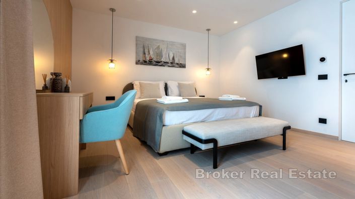 Image No.12-4 Bed Villa for sale