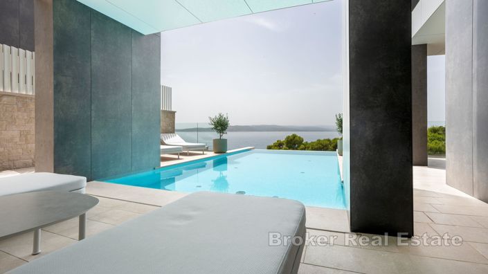 Image No.18-4 Bed Villa for sale