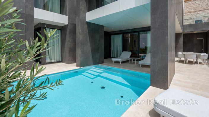 Image No.19-4 Bed Villa for sale