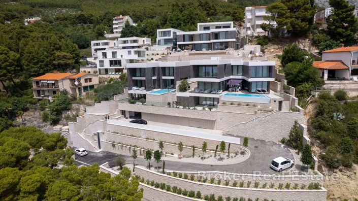 Image No.2-4 Bed Villa for sale