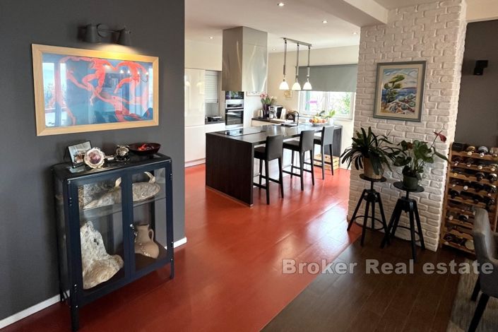 Image No.5-Villa de 8 chambres à vendre à Makarska