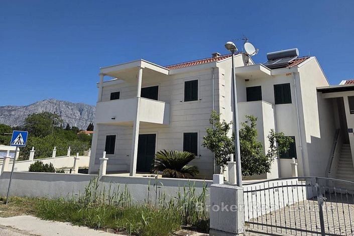 Image No.12-6 Bed Villa for sale