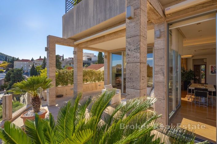 Image No.18-3 Bed Apartment for sale