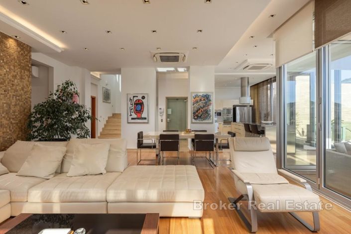 Image No.8-3 Bed Apartment for sale