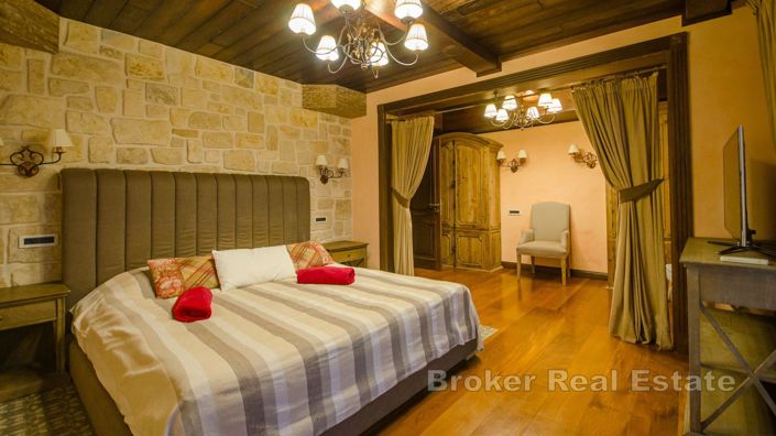 Image No.11-Villa de 6 chambres à vendre à Ciovo