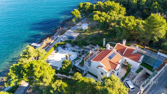 Image No.3-Villa de 6 chambres à vendre à Ciovo