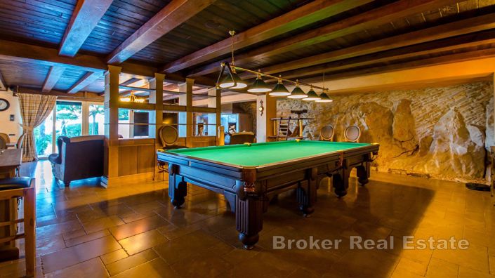 Image No.7-Villa de 6 chambres à vendre à Ciovo