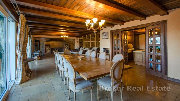 Image No.8-Villa de 6 chambres à vendre à Ciovo