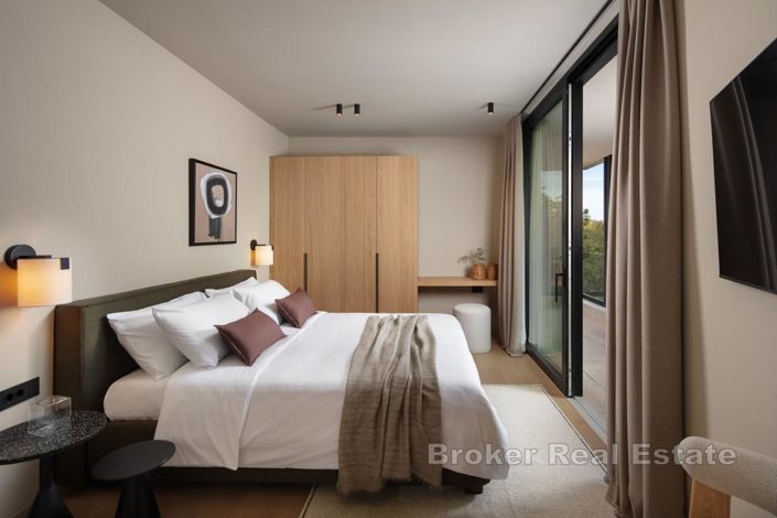 Image No.12-4 Bed Villa for sale