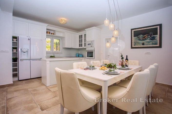 Image No.4-Villa de 4 chambres à vendre à Omiš