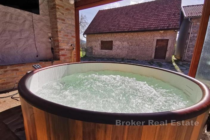 Image No.12-Villa de 4 chambres à vendre à Gospic