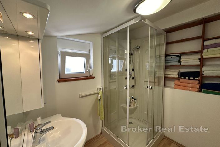 Image No.17-6 Bed Villa for sale