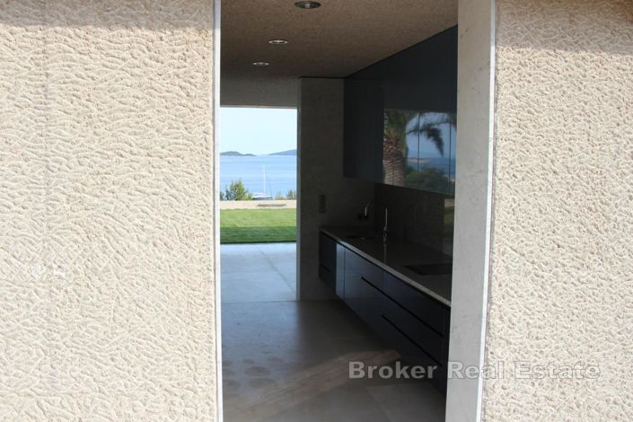 Image No.14-4 Bed Villa for sale