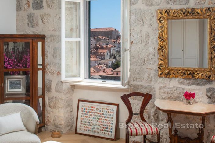 Image No.17-6 Bed Villa for sale