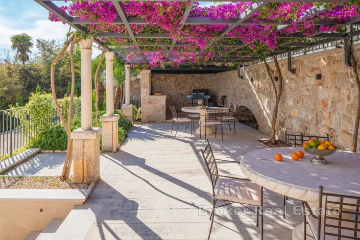 Image No.24-6 Bed Villa for sale