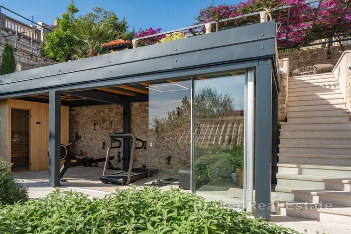 Image No.27-6 Bed Villa for sale