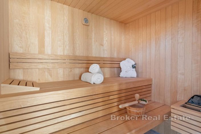 Image No.28-6 Bed Villa for sale