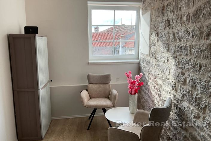 Image No.4-9 Bed Villa for sale