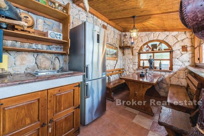 Image No.10-5 Bed Villa for sale