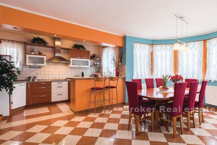 Image No.6-5 Bed Villa for sale