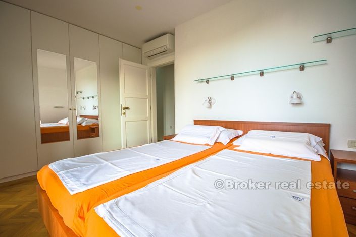 Image No.11-5 Bed Villa for sale