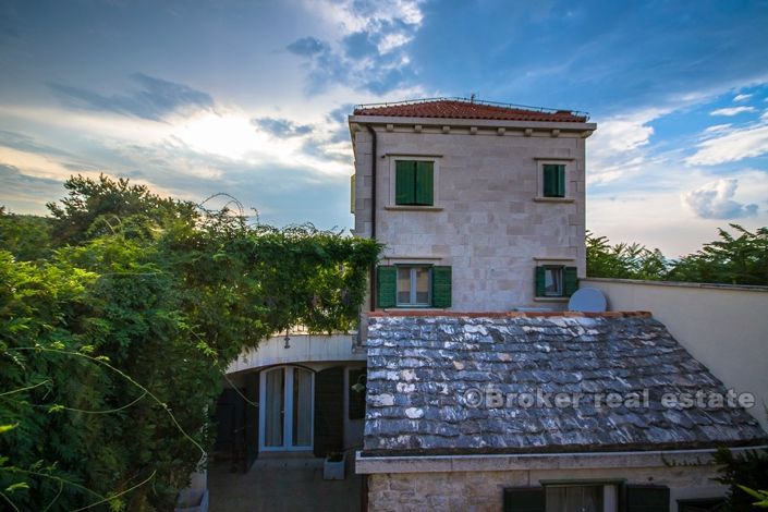 Image No.5-5 Bed Villa for sale