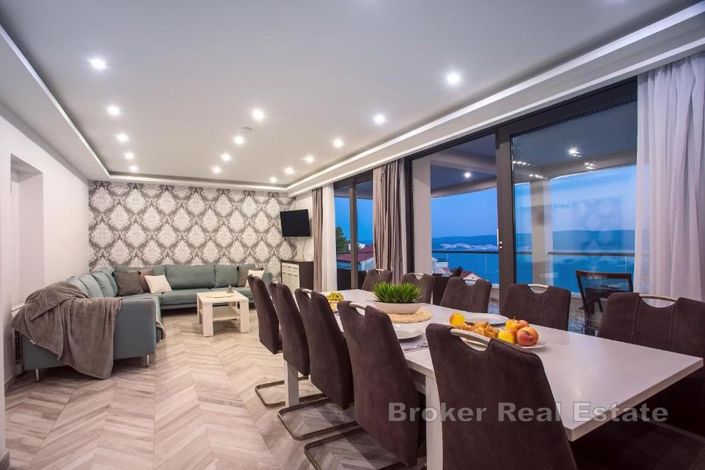 Image No.6-Villa de 8 chambres à vendre à Omiš