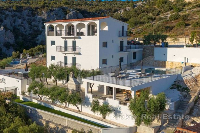 Image No.3-Villa de 7 chambres à vendre à Rogoznica