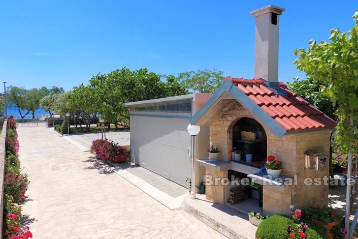 Image No.3-7 Bed Villa for sale