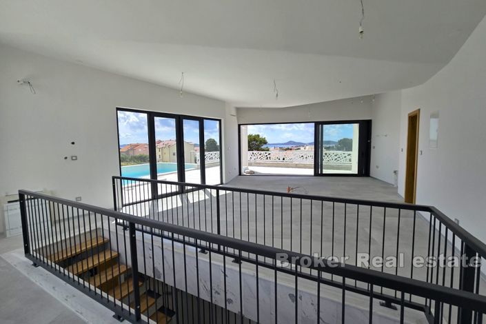 Image No.3-3 Bed Villa for sale