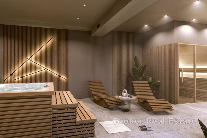 Image No.13-10 Bed Villa for sale