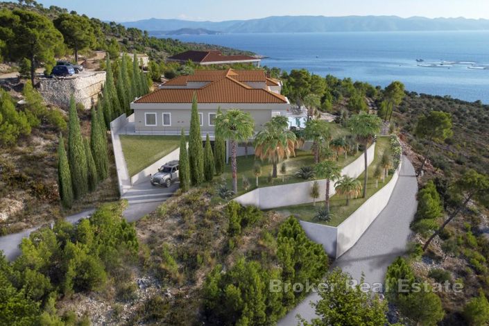 Image No.16-10 Bed Villa for sale