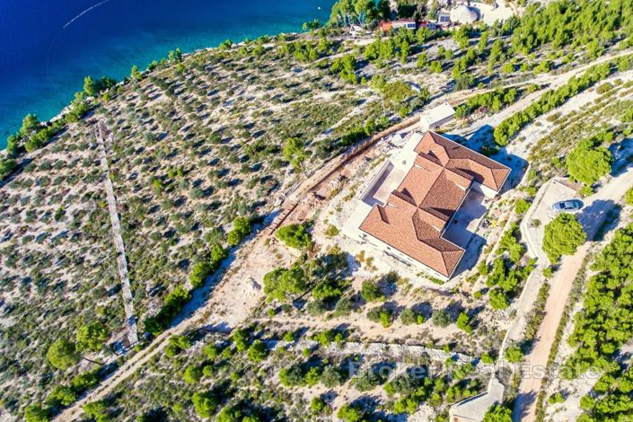 Image No.2-10 Bed Villa for sale