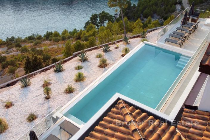 Image No.3-6 Bed Villa for sale