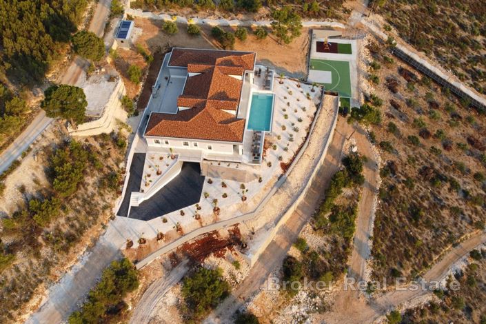 Image No.4-6 Bed Villa for sale