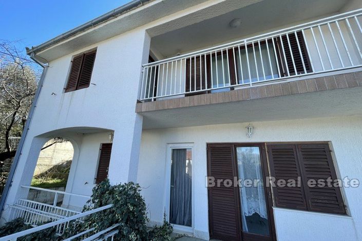 Image No.2-Villa de 8 chambres à vendre à Ciovo