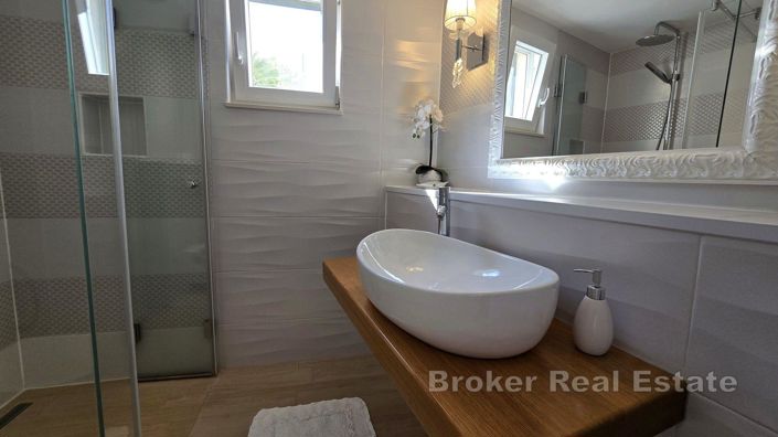 Image No.13-3 Bed Villa for sale