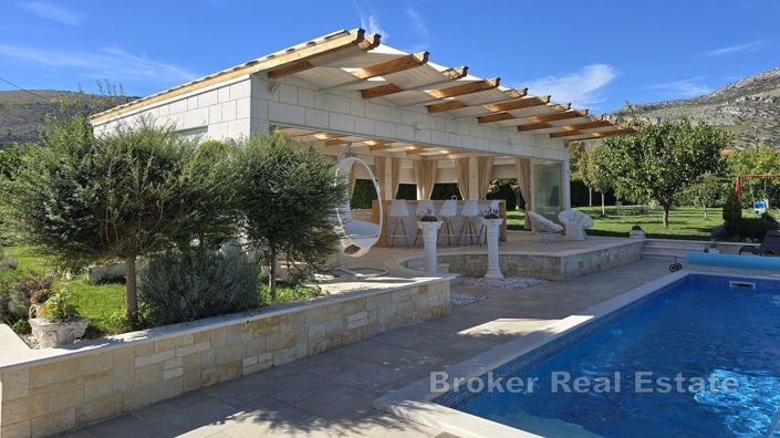Image No.2-3 Bed Villa for sale