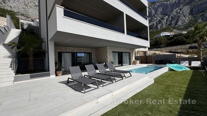 Image No.4-Villa de 8 chambres à vendre à Makarska