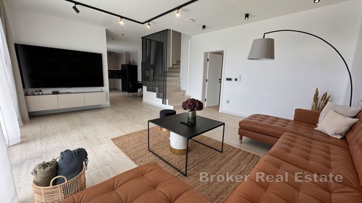 Image No.6-Villa de 8 chambres à vendre à Makarska