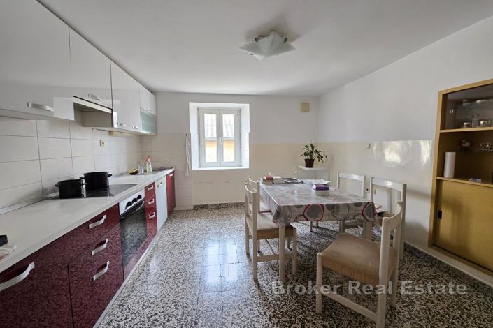 Image No.4-4 Bed Apartment for sale