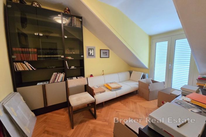 Image No.6-4 Bed Apartment for sale