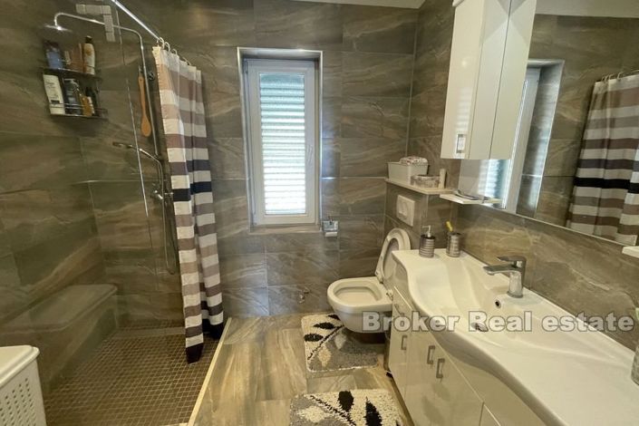 Image No.17-Villa de 15 chambres à vendre à Split