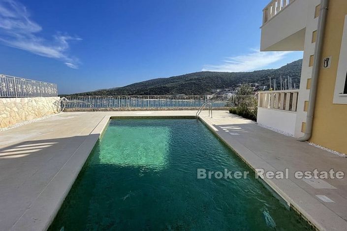 Image No.4-12 Bed Villa for sale