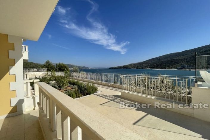 Image No.6-12 Bed Villa for sale
