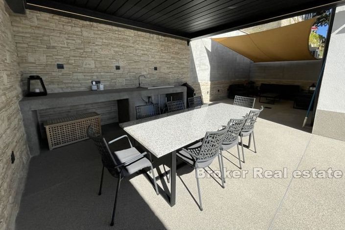 Image No.17-Villa de 4 chambres à vendre à Omiš