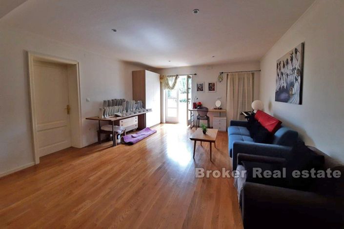 Image No.12-3 Bed Villa for sale