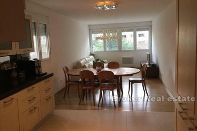 1 - Split, Appartement