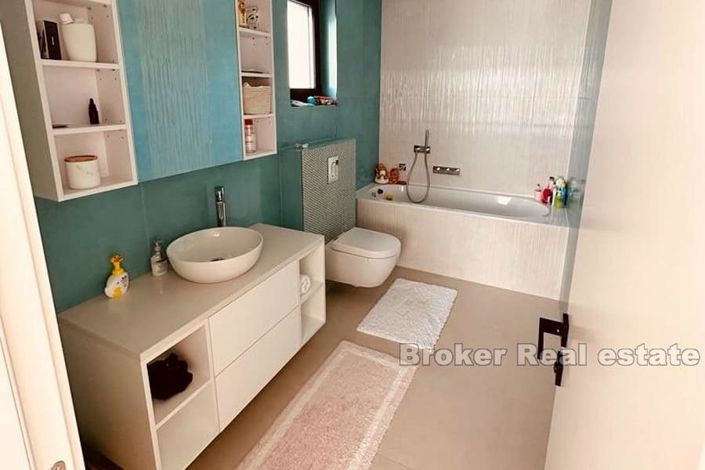 Image No.16-Villa de 4 chambres à vendre à Makarska